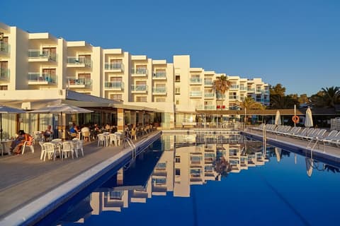 Nereida Aparthotel