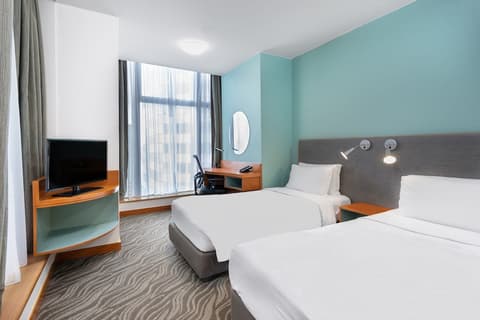 Holiday Inn Express Causeway Bay Hong Kong by IHG