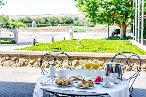 Salamanca Forum - Hotel Doña Brígida, Property grounds
