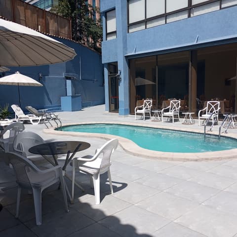 Hotel Alcala del Rio, Terrace/patio