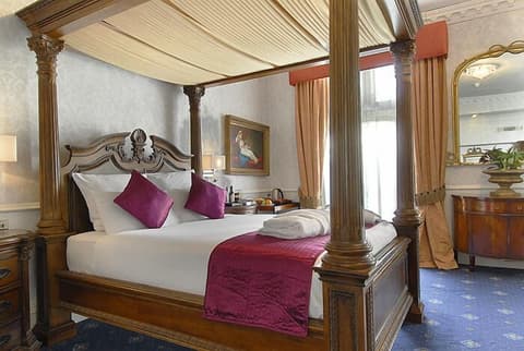 Grand Royale Hyde Park, Room