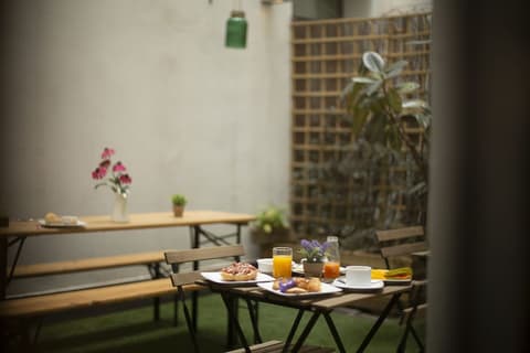 Petit Palace Tres Cruces