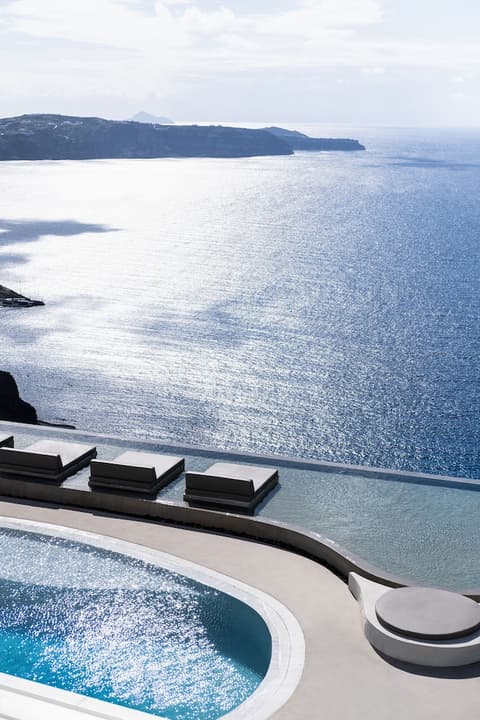 Lilium Hotel