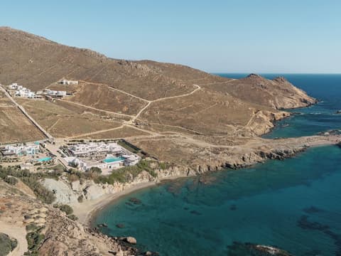 Mykonos Lolita, A Grecotel Resort to Live