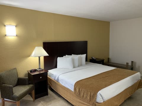 Rodeway Inn & Suites Fort Lauderdale Airport & Cruise Port