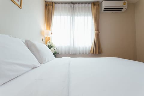 Seasons Siam Hotel, Room