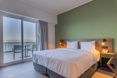 Messinian Bay Hotel, Room