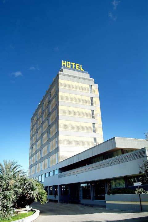 Hotel HR, Front of property