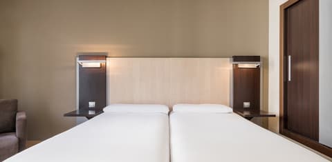 Hotel ILUNION Auditori, Room