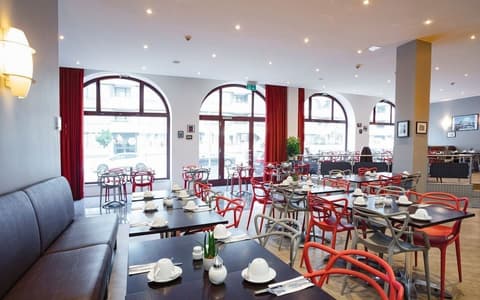 Garner Hotel Berlin - Checkpoint Charlie by IHG, Breakfast meal