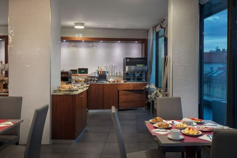 Hotel Galileo Prague, Breakfast area