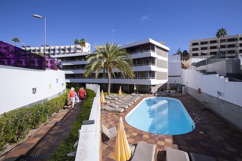 Jacarandas Beach