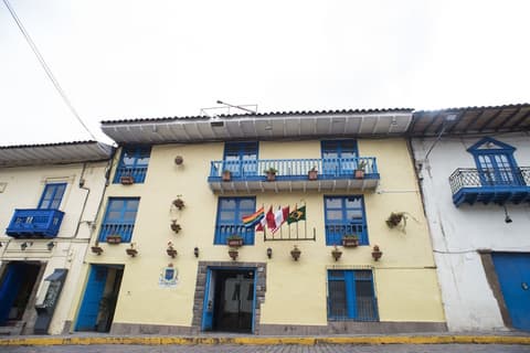 Nodo Cusco Santa Teresa, Front of property