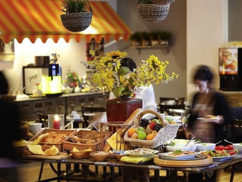 Hotel Chateau Kurfürstendamm, Dining