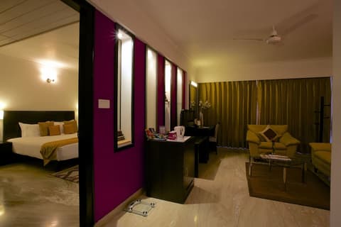 The Wall Street Beacon, Jaipur