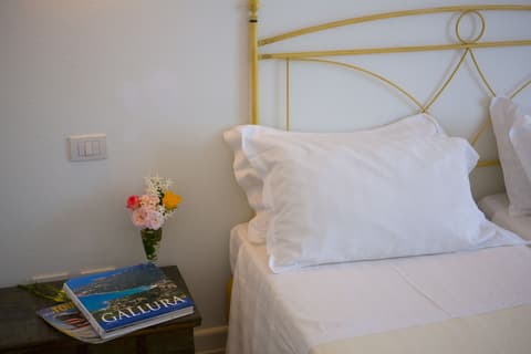 Tarthes Hotel