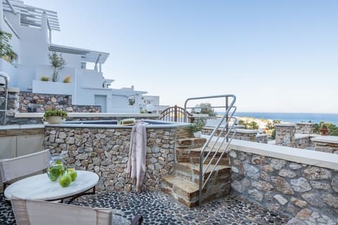 Epavlis Hotel & Spa, Terrace/patio