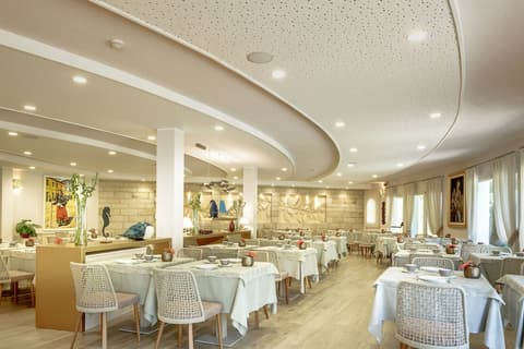 Cruccuris Resort Adults Only