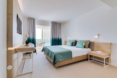 Hotel Sol e Mar - Adults Only, Room