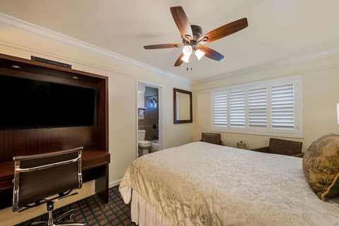 Clarion Collection Carmel Oaks Inn