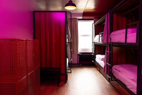 Malacuna Manchester, Room