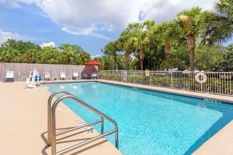 Comfort Inn St Petersburg North