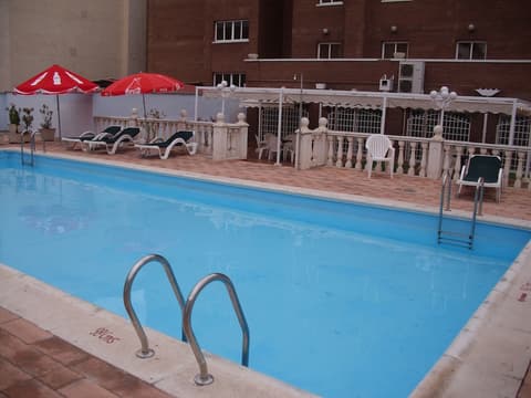 Hotel Santa Cecilia, Outdoor pool