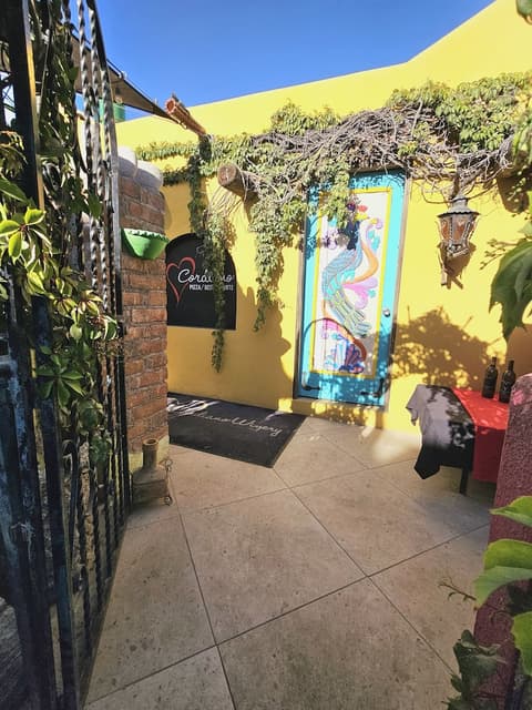 Cabo Inn Hotel, Restaurant