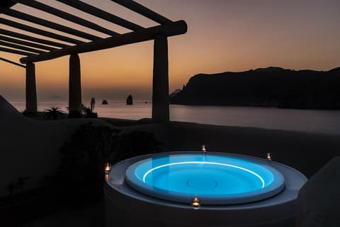 Therasia Resort Sea & Spa - The Leading Hotels of the World