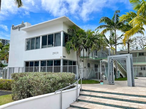 Tranquilo A North Beach Village Resort Hotel