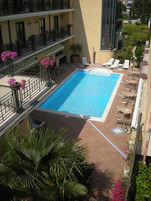 Hotel Belsito, Outdoor pool