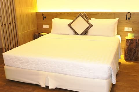Liberty Hotel Saigon Greenview, Room
