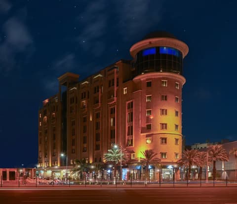 Millennium Hotel Doha, Exterior