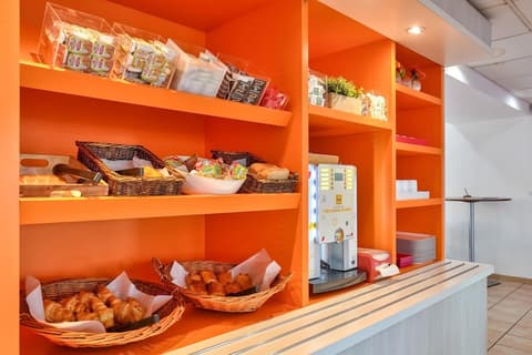 Kyriad ECO - Suresnes - La Défense