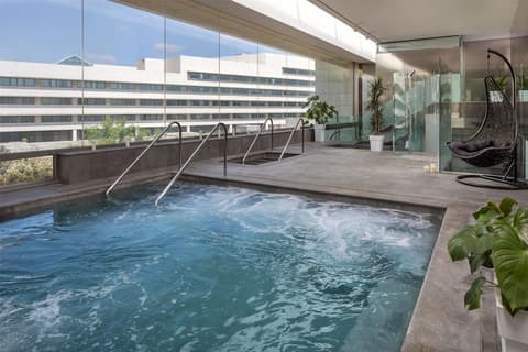 NH Collection Barcelona Constanza