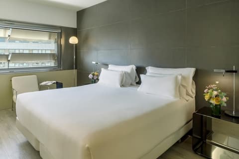 NH Collection Barcelona Constanza