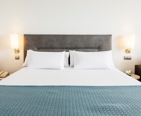 Hotel ILUNION Calas De Conil, Room