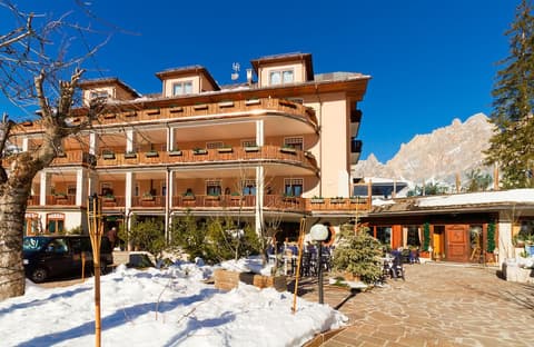 Boutique Hotel Villa Blu Cortina, Front of property