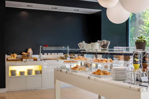 iH Hotels Milano Watt 13, Breakfast buffet
