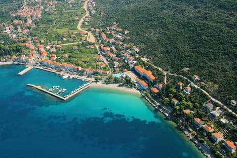 Hotel Faraon, Aerial view