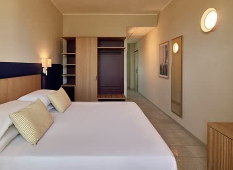 Serena Majestic Hotel, Room