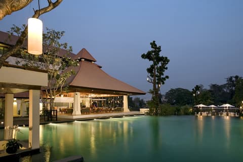 RatiLanna Riverside Spa Resort, Outdoor pool