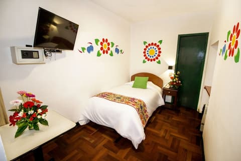 Cusco Plaza Nazarenas