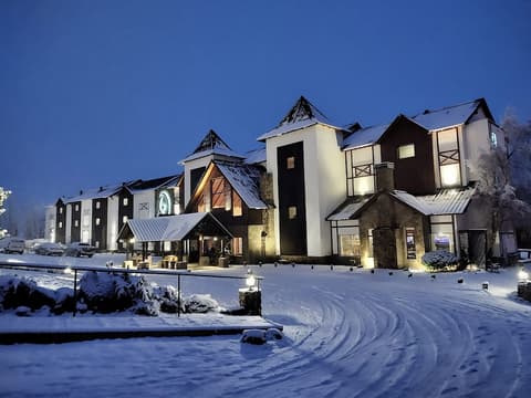 Xelena Hotel & Suites, Exterior