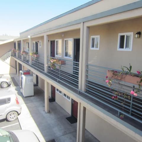 Pacific Best Inn, Exterior detail