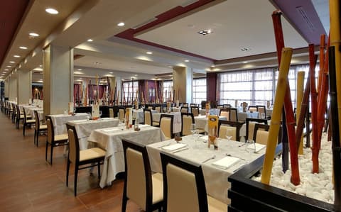 Elba Carlota Beach & Golf Resort