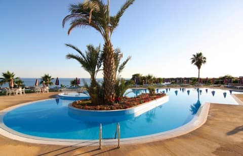 Corallia Beach Hotel Apartments