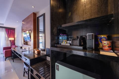 Horizon Karon Beach Resort & Spa