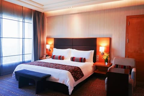 Crowne Plaza Hotel Gurgaon by IHG, Room