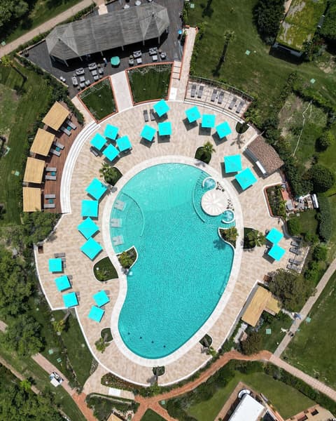 Hotel Abi d'Oru, Outdoor pool